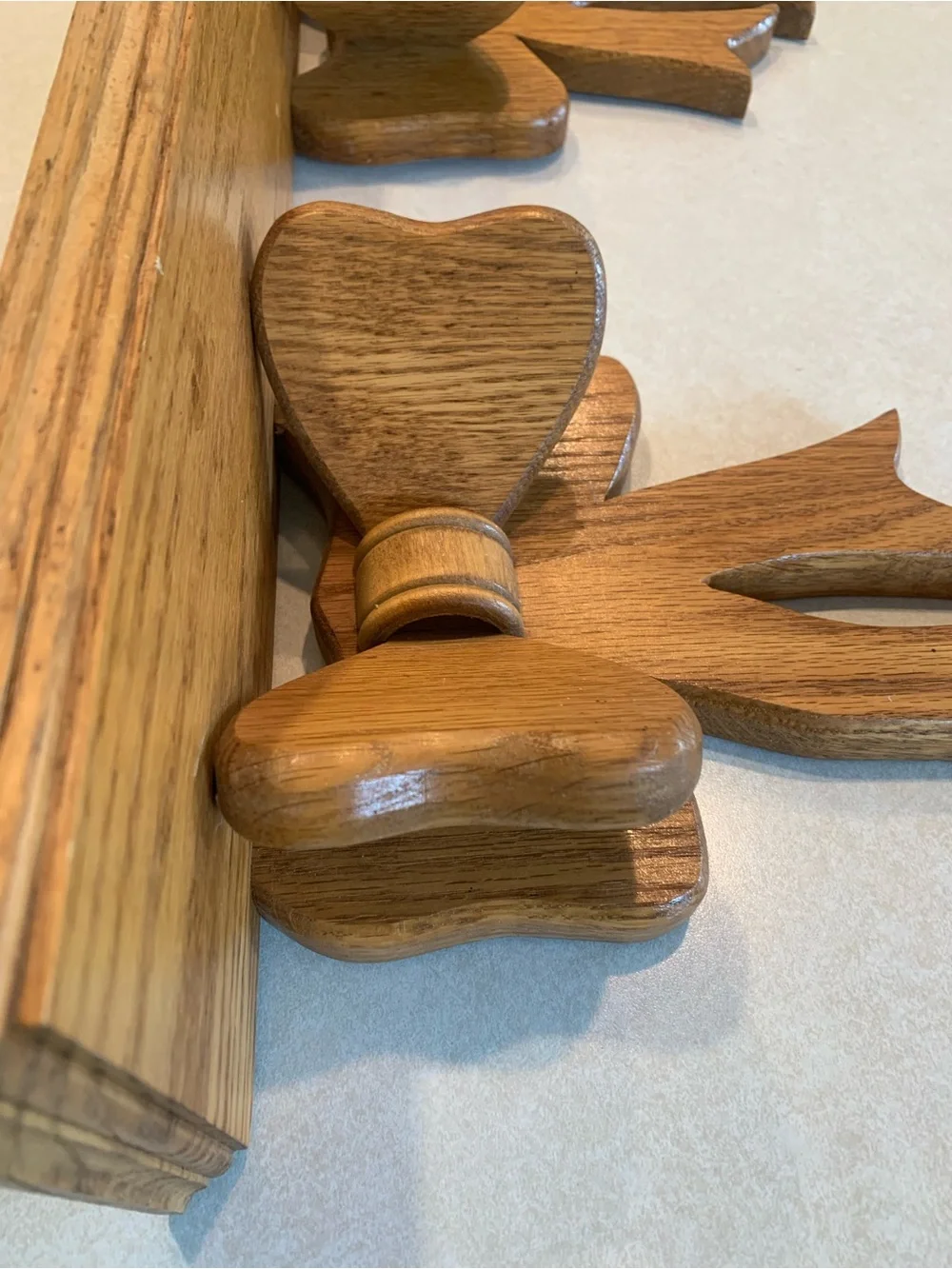 Vintage Wood Wall Shelf with Double Bow Design Cottagecore Plate Groove